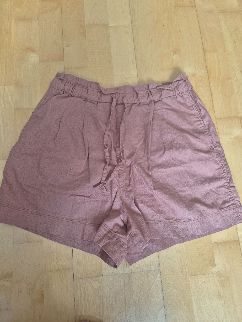 Uniqlo Pantalons: Shorts Uniqlo – Neuf (Voir description) à Zürich par corinka4