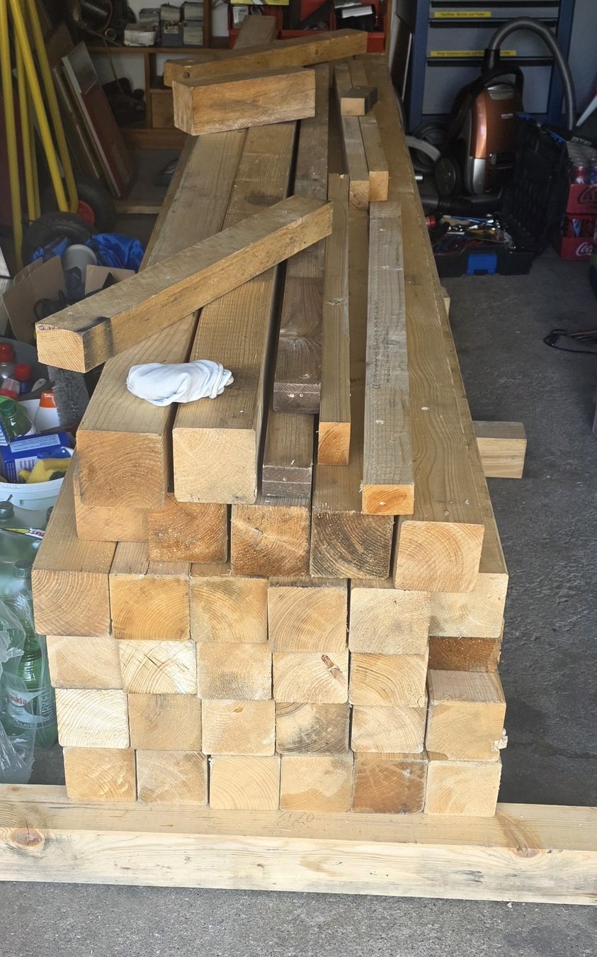 Holzartikel: Kant Holz verschiedene länge – Gebraucht aus Niederuzwil von 262305 1