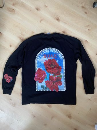 Schwarzes oversized Longsleeve Shindy -Byzantische Rose