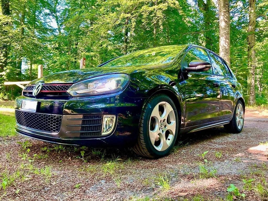Automobili: Golf 6 GTi 5portes 211cv – Usato da Le Château-Croix venduto da RoccoPro