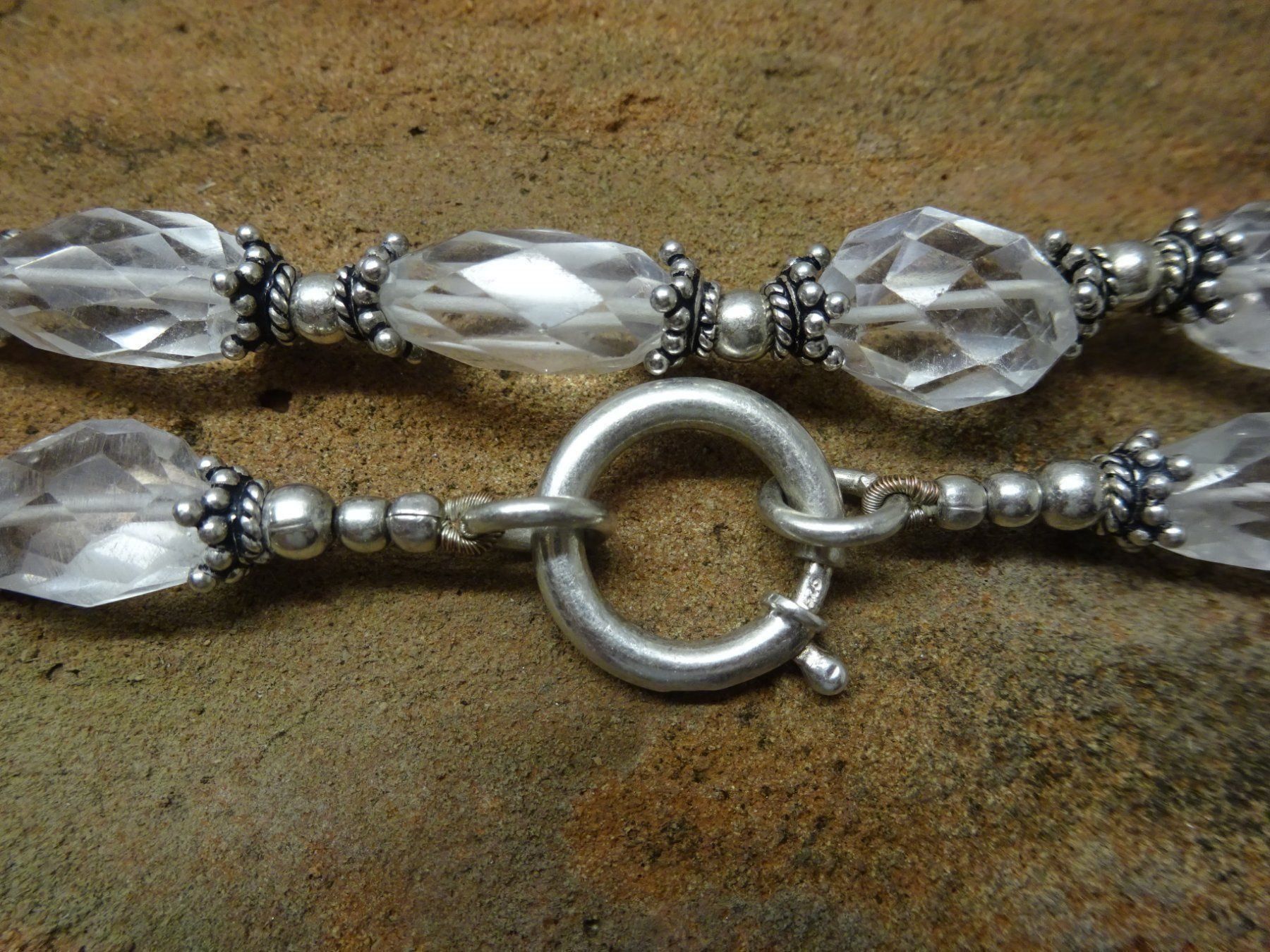 Catenine: Bergkristall Kette im Rosenschliff – Usato da Esslingen venduto da FetteSchnecke 5