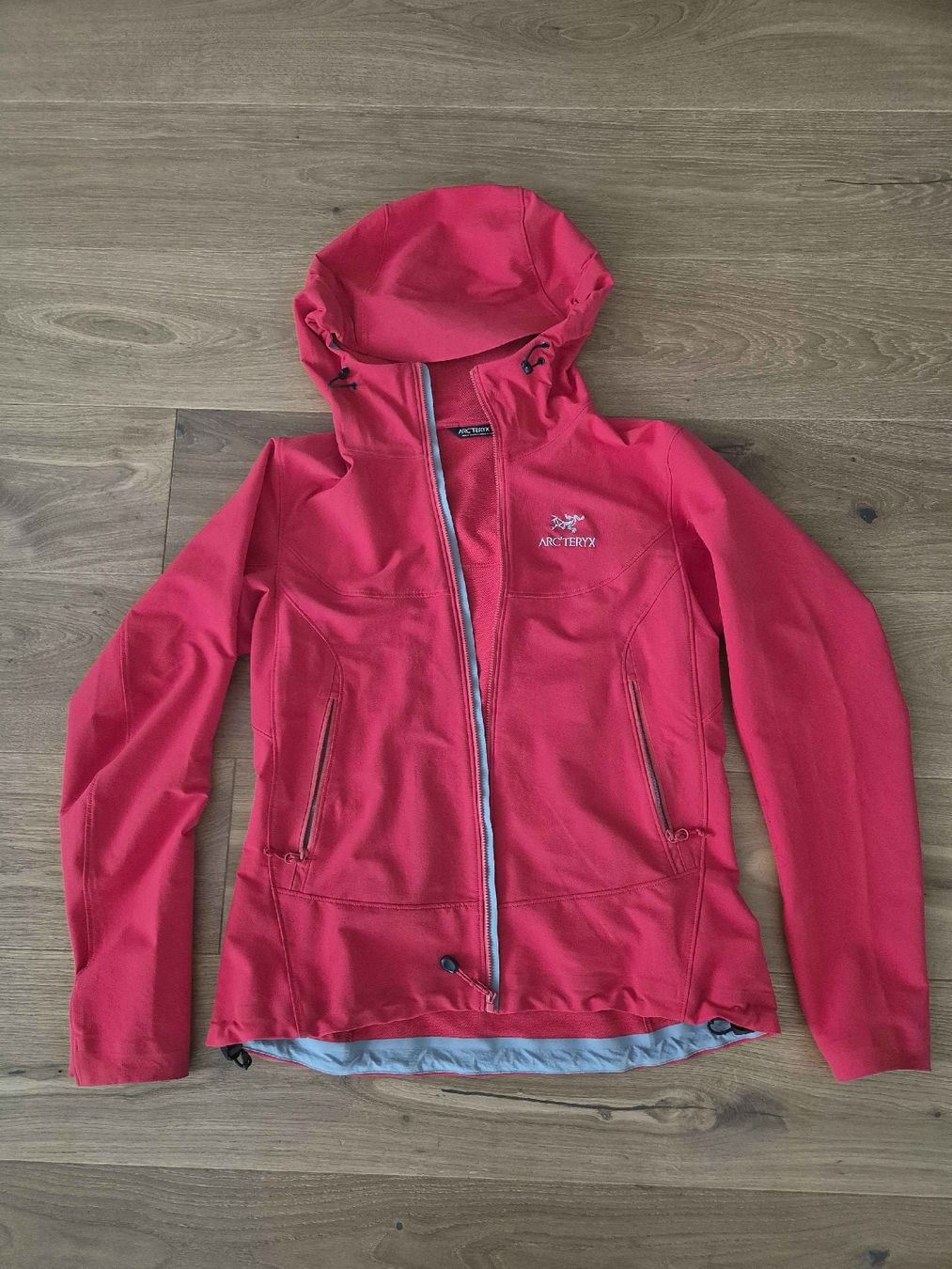 Arcteryx Giacche: Arcteryx Softshelljacke Damen Grösse M  – Usato da Zollikofen venduto da nad_v768