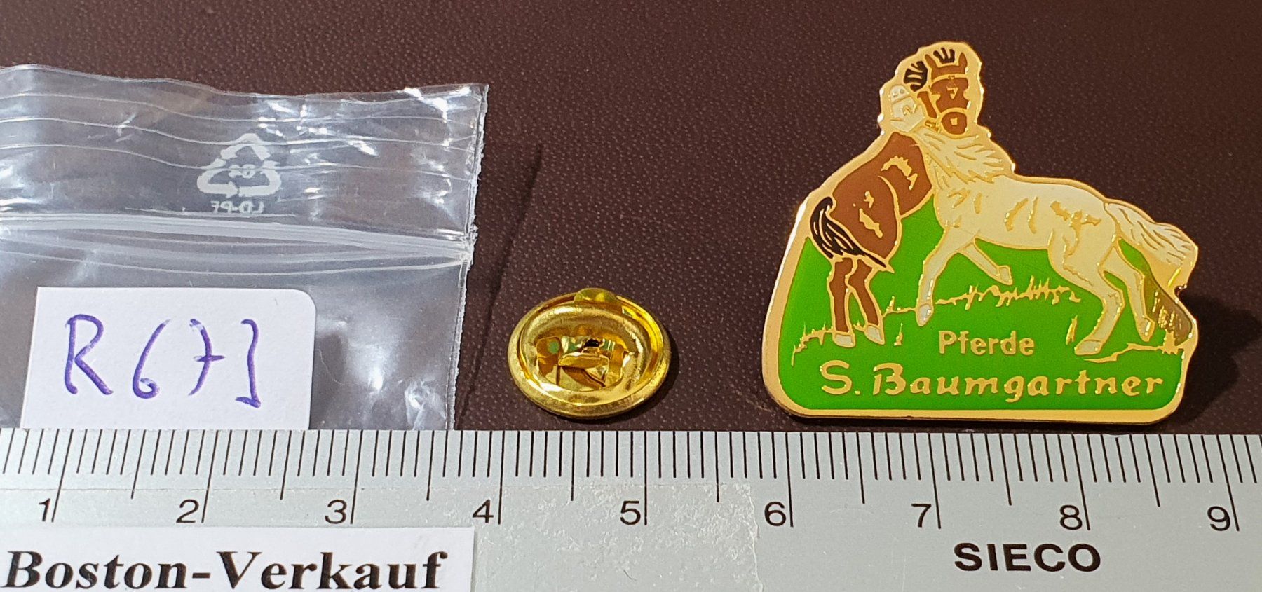 Placchette & Badge: R673 - Pin Pferd / Pferde S. Baumgartner – Usato da Reinach BL venduto da Boston-Verkauf 2