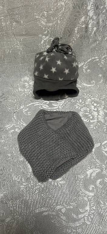 Foulard & Sciarpe: Set cuffia e sciarpa – Usato da Balerna venduto da Mara.B.