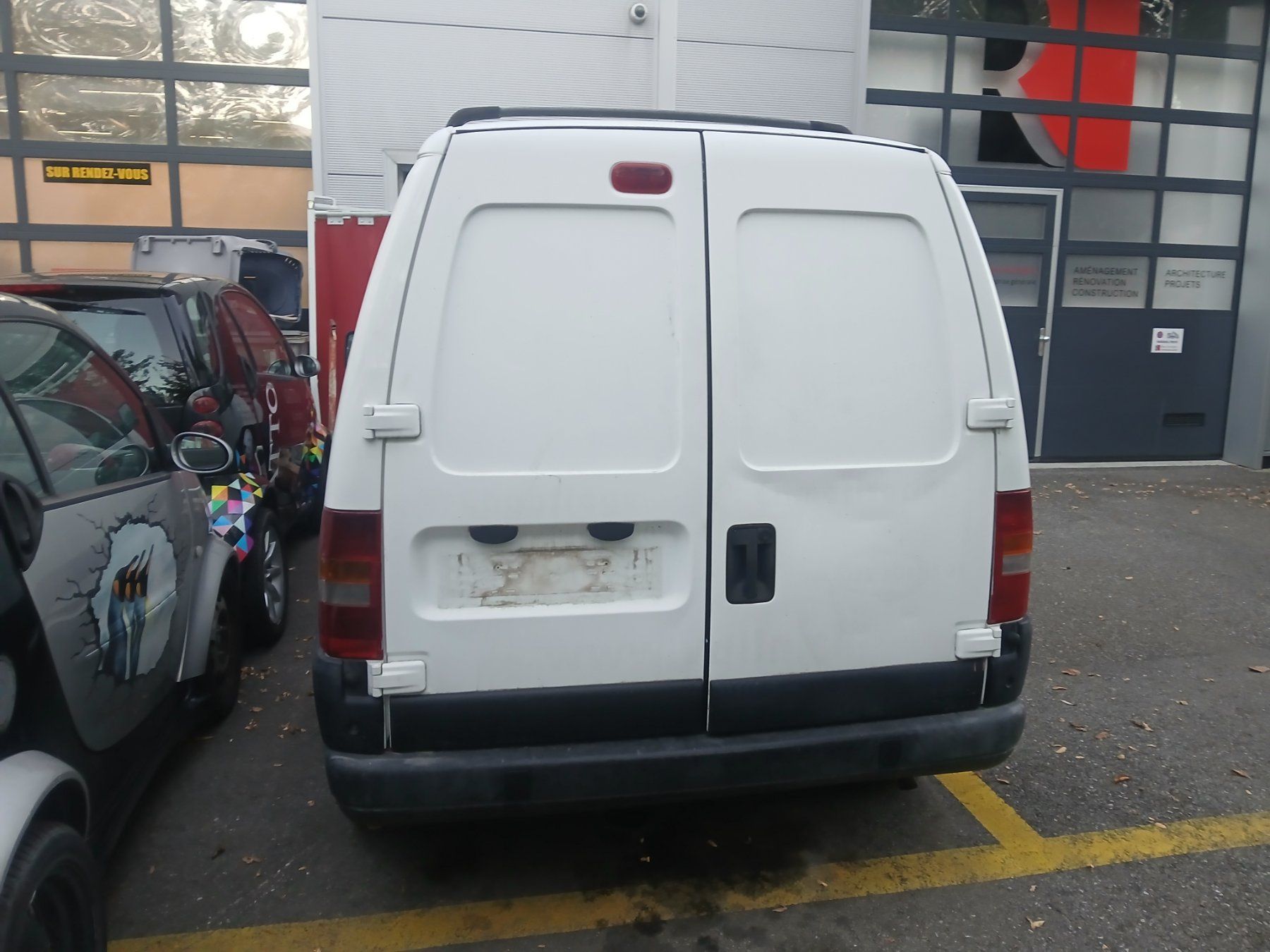 Citroën Nutzfahrzeuge: Fourgon utilitaire Citroën Jumpy – Defekt aus Satigny von tin_9y9v 3