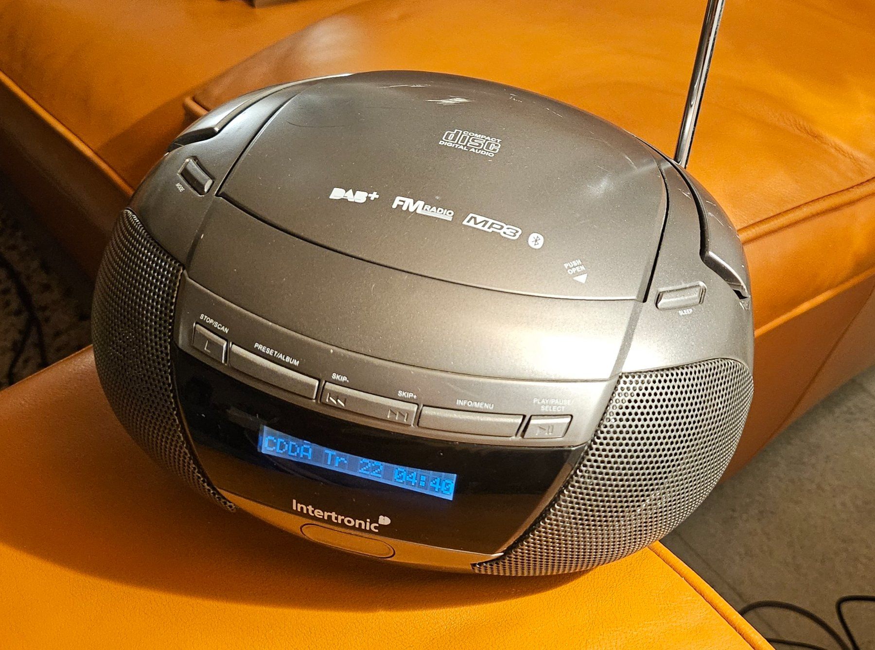 Radios: ** DAB+/FM/CD/BT/AUX Stereo Player Intertronic MCD-16 ** – Gebraucht aus St. Margrethen SG von Relsi53 1