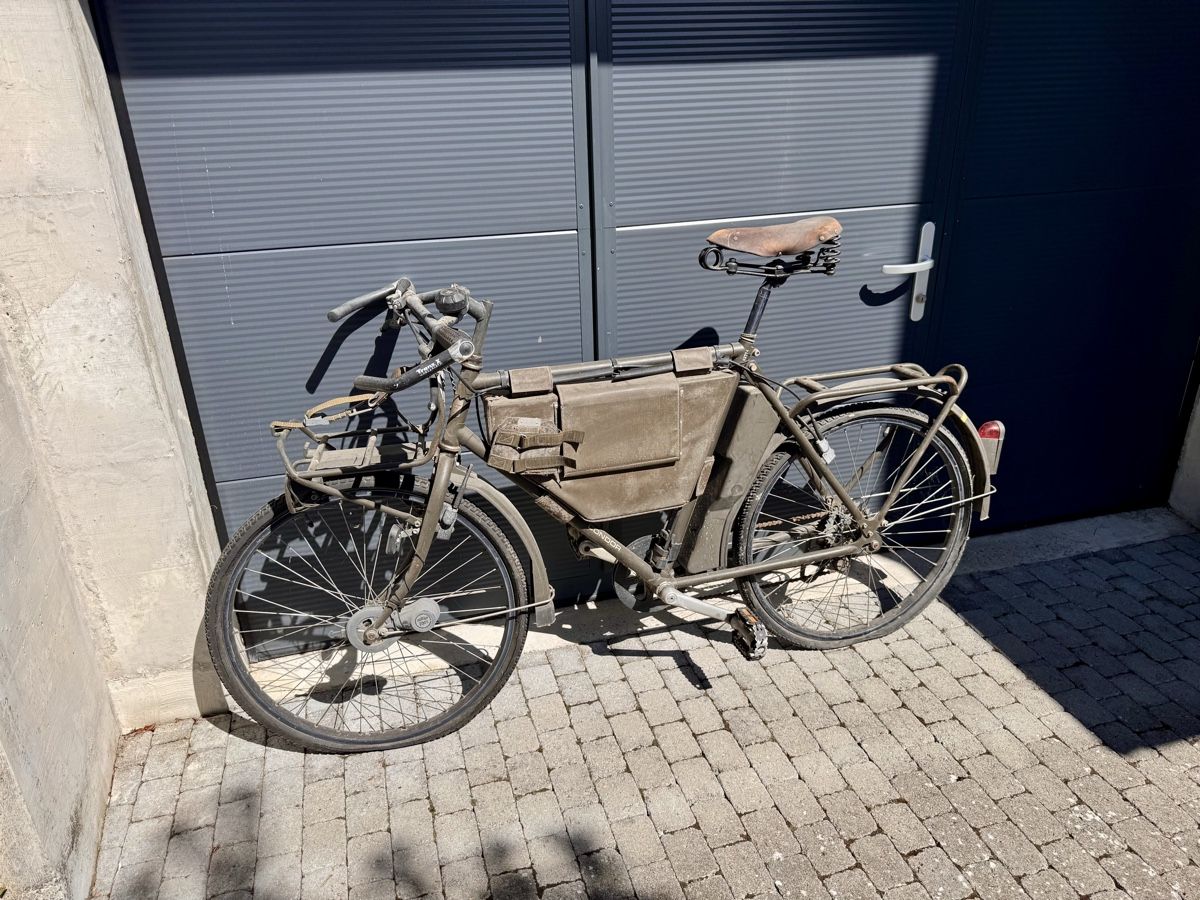 Condor Vélos: Militär-Velo – Défectueux à Madiswil par Summers79