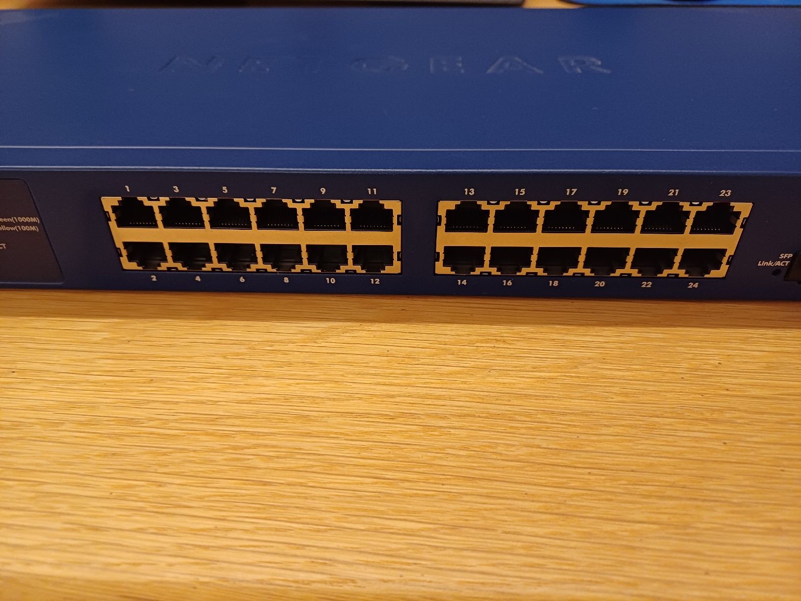 Netgear Hub & Switch: Netgear Switch GS724T 24 Ports – Usato da Oberegg venduto da jan_zq6j 3