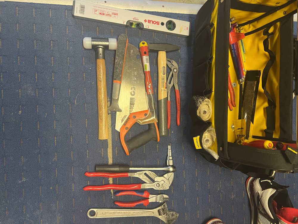 Akuuschrauber Makita + Bit Set+ Werkzeuge+Tasche | Kaufen auf Ricardo