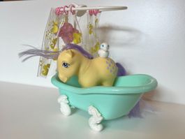 My little pony with bathtub