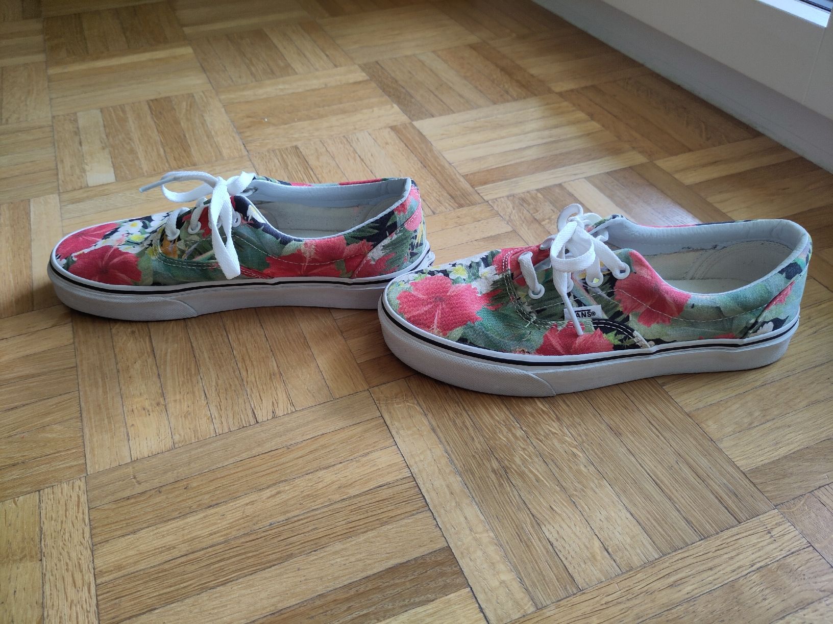 Vans Scarpe da donna: Vans Sneaker, Gr. 38, Blumenmuster, neuwertig – Usato da Emmenbrücke venduto da Seryoga2010 6