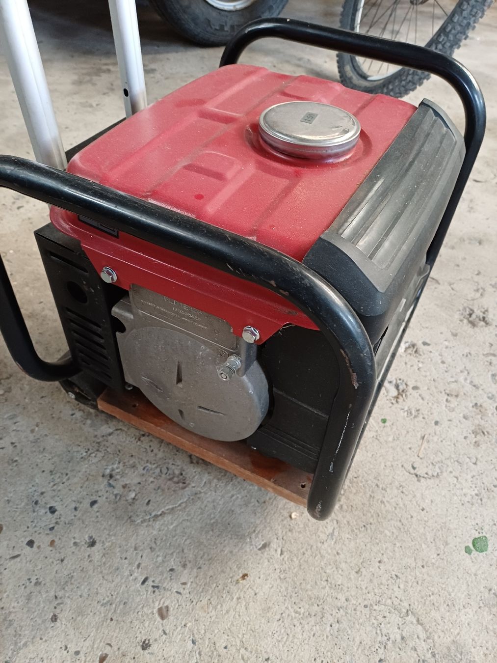 Einhell Generatori di corrente: Einhell Stromerzeuger TC-PG 1000 Generator, – Usato da Zuckenriet venduto da Res. 3