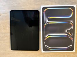 A vendre iPad Pro 11” M5 - 256 Go Wi-Fi - Noir sidéral