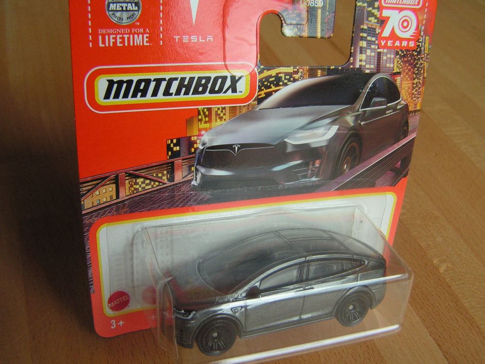 Matchbox 2023 Mix 8 ( S Case) TESLA MODEL X (Neu und originalverpackt ...