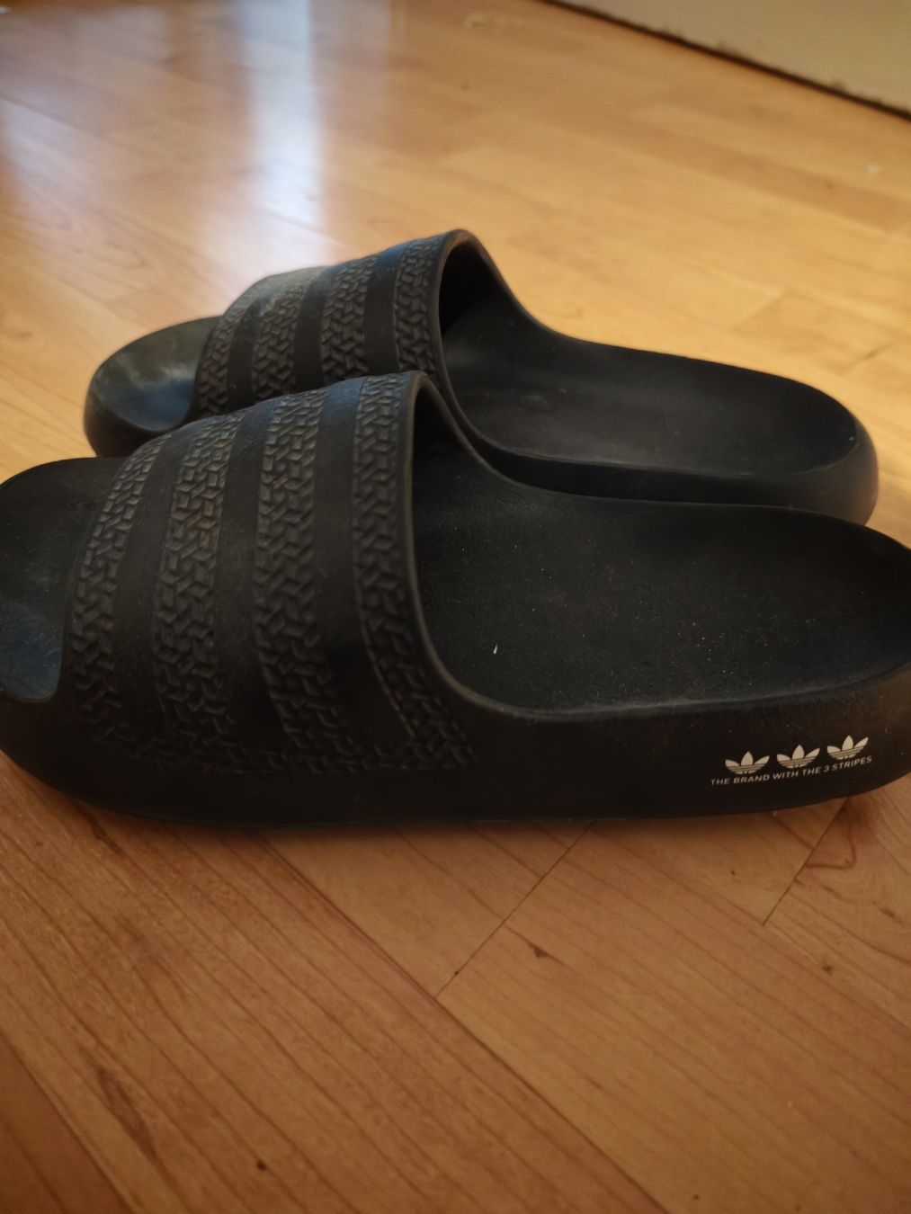 Damenschuhe: Adidas Schlappen – Gebraucht aus Sulgen von 34j_p6s2
