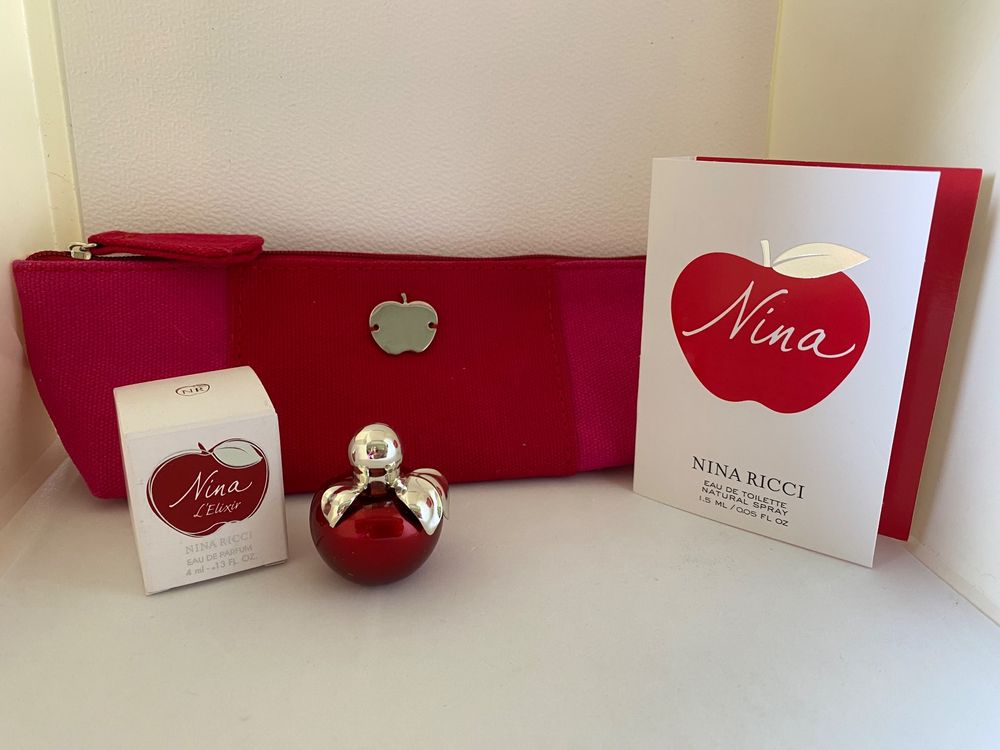 Nina Ricci miniatures et trousse (Neuf avec emballage d'origine) à ...