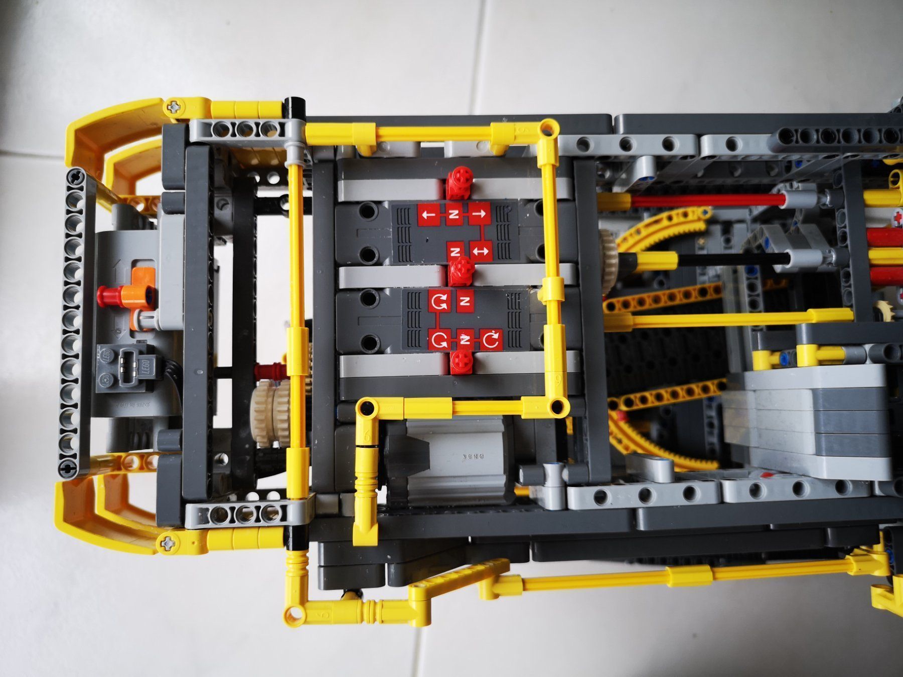 Lego Kit di costruzioni: Mega toller Lego Technic  Schaufelradbagger  Nr. 42055 – Usato da Arth venduto da Africa44 8