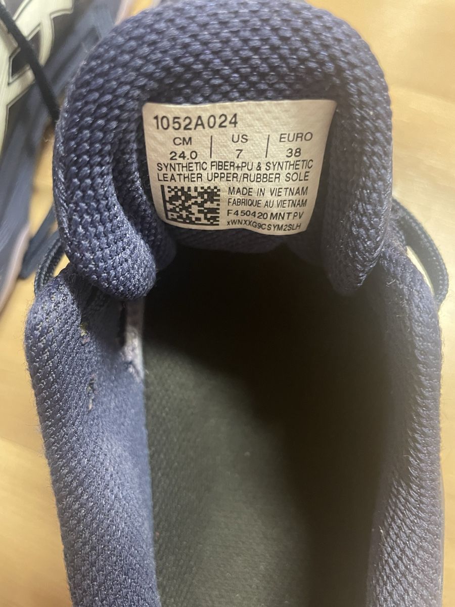 Asics Schuhe für Mädchen: asics Hallenturnschuh Gr38 – Gebraucht aus Langenthal von littlegirls 1