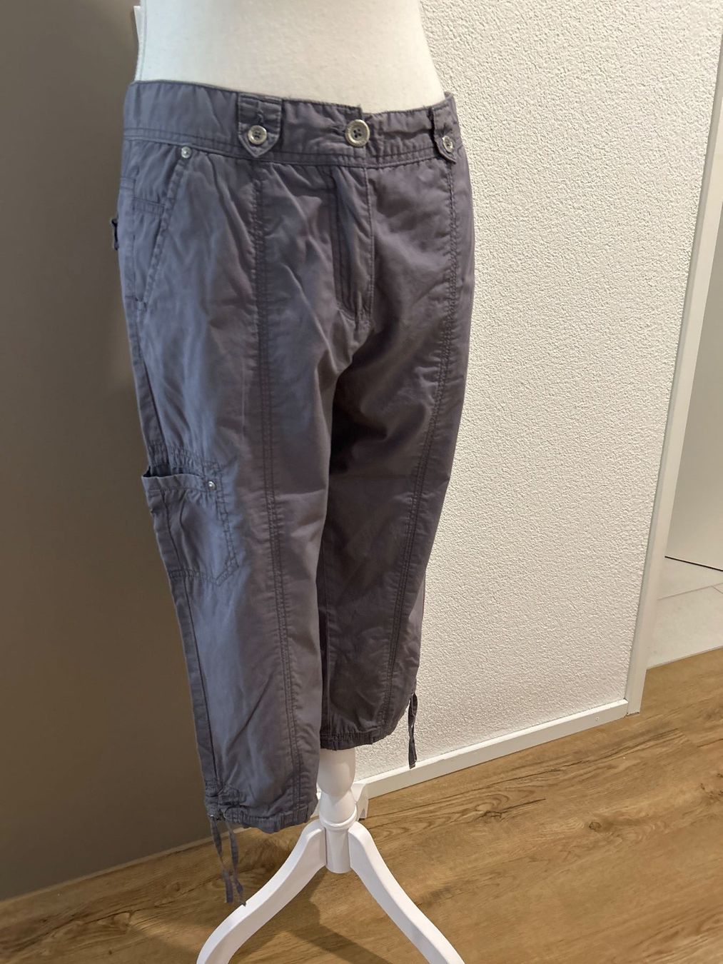 Pantaloni: 3/4 Sommerhose grau von Chicorée – Usato da Brunnen venduto da Nala2929 2