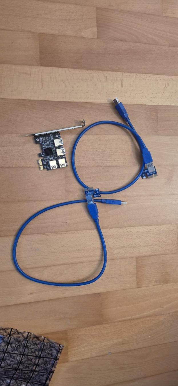 Unità & Adattatore: PCIE Riser Karte und 2 USB kabel – Nuovo e nell'imballaggio originale da Feusisberg venduto da luk_5zkg 1
