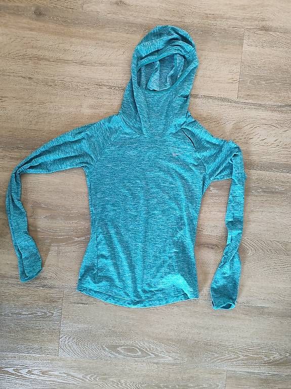 T-shirt: Nike Running-Shirt XS – Usato da Flüelen venduto da pri_7p8g 1