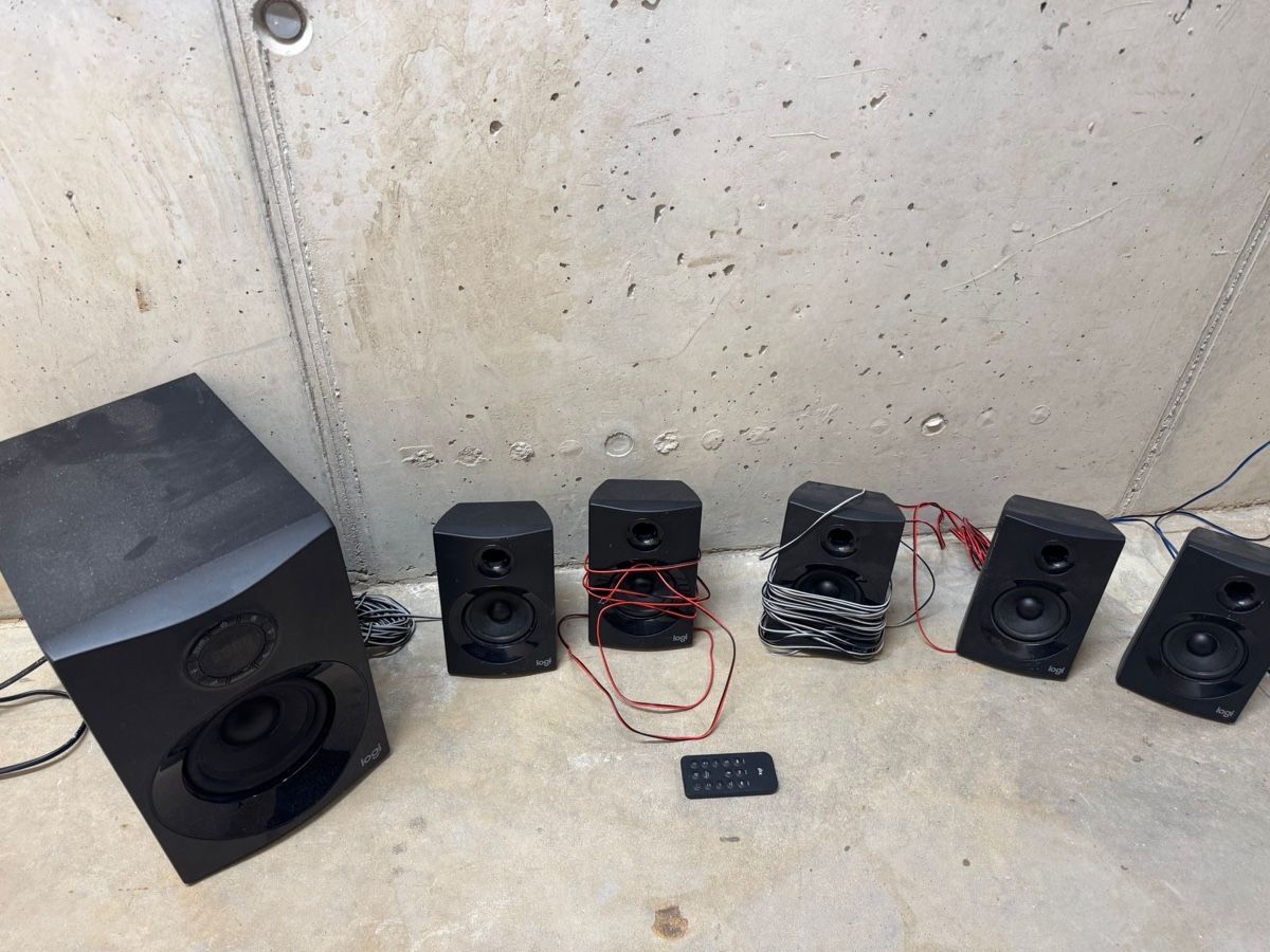 Logitech Casse acustiche: Système de son surround Logitech Z607 5.1 - Impeccable! – Usato da Monthey venduto da Susii_M 1
