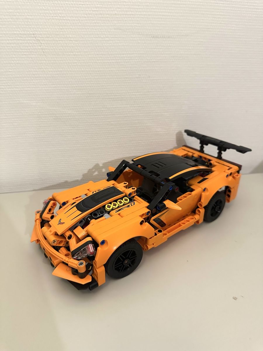 Lego Kit di costruzioni: Lego Technic 42093 Chevrolet Corvette ZR1 – Usato da Zürich venduto da luh_nyr7 1