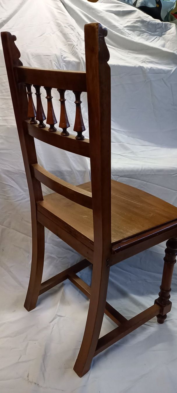 Stühle: Chaise ancienne en bois massif – Gebraucht aus Fey von sverigi 2