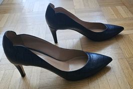 Escarpins Armani bleu marine imitation croco T39