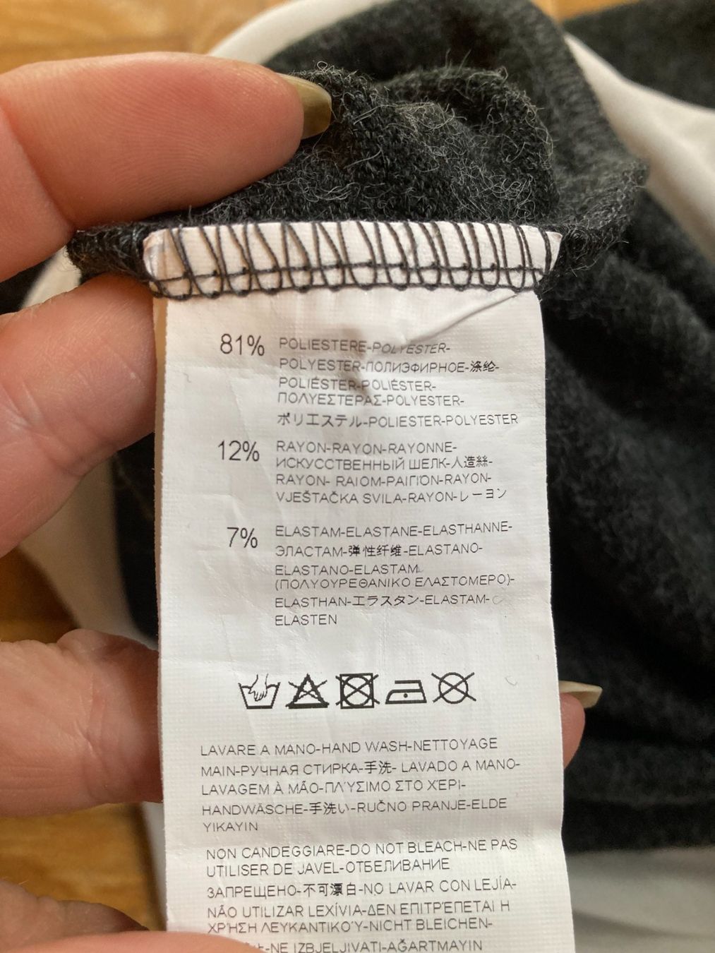Pulls & Sweat-shirts: Pullover – D'occasion à Balsthal par dasesaro 4