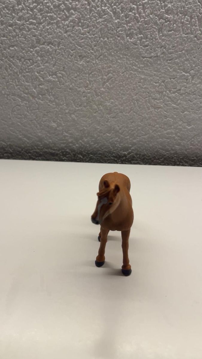 Schleich Jouets: Poney shleish pas cher !!! – D'occasion à Avenches par Rose-rose