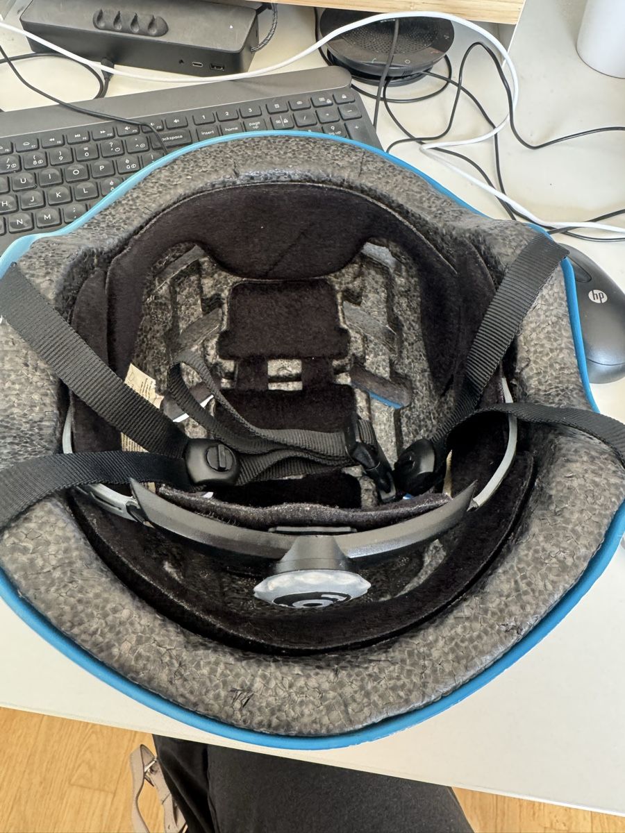 Caschi: Kids helmet – Usato da Münchenstein venduto da ArleneLM 2