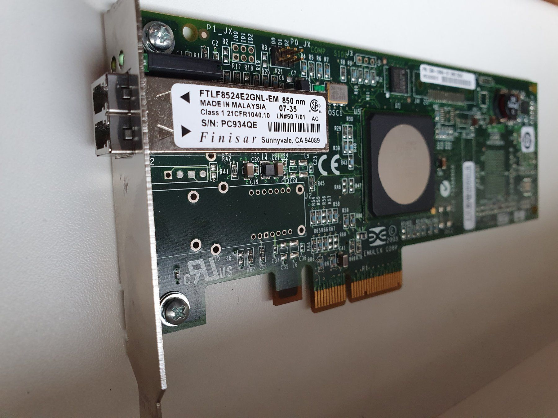 Laufwerke & Adapter: Emulex 1-Port HBA PCIe 4GB Short Bracket Card – Gebraucht aus Möriken AG von Flamingo73