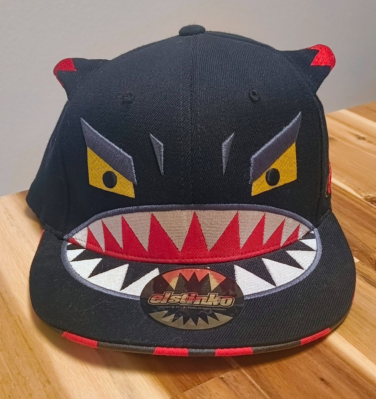Altro in  Abbigliamento & Accessori: Elstinko Cap mit Monster Design – Usato da Olten venduto da Pungseon2x