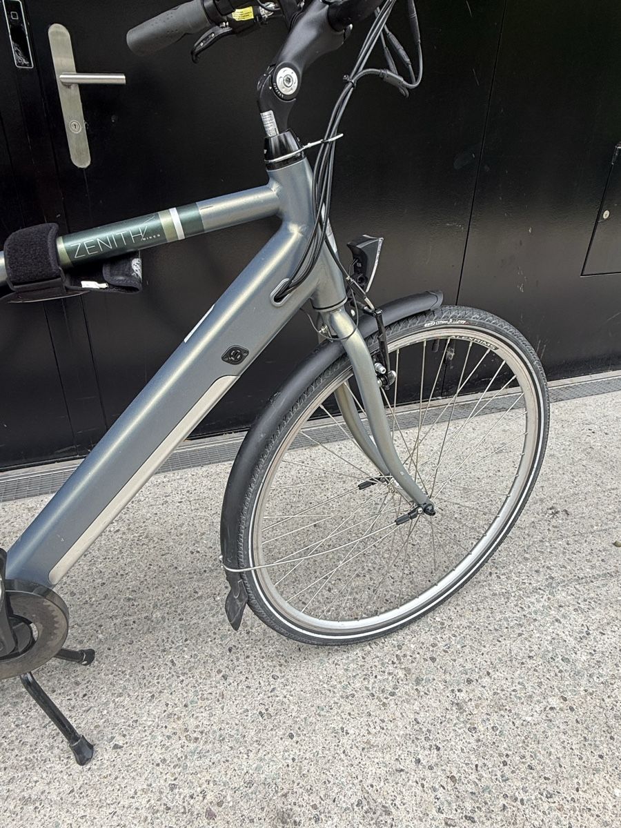 Zenith Bikes Biciclette: Zenith Electric Bike - requires fixing – Usato da Zürich venduto da ironmanx 2