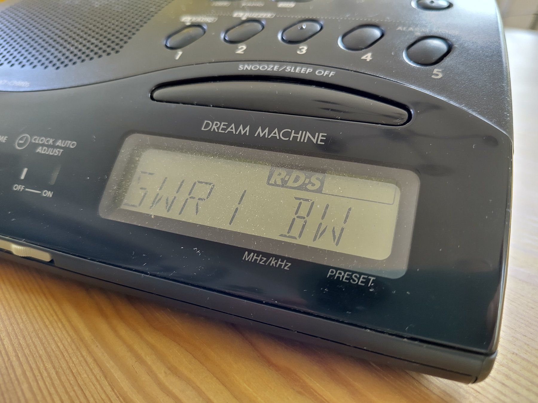 Sony Réveils: Radiowecker SONY Dream Machine ICF-C20RDS – D'occasion à Möhlin par MeisterHora 4