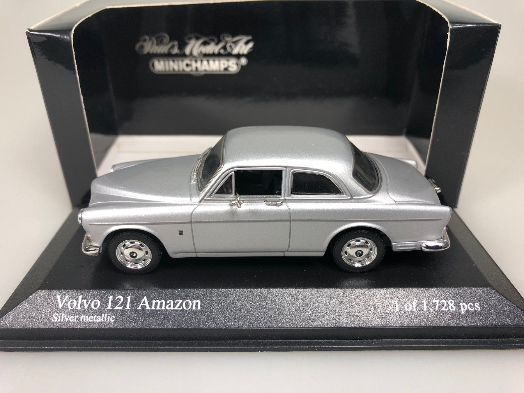 Volvo Modellautos: Volvo 121 Amazon - Minichamps - 1:43 – Gebraucht aus Widen von Himan 2
