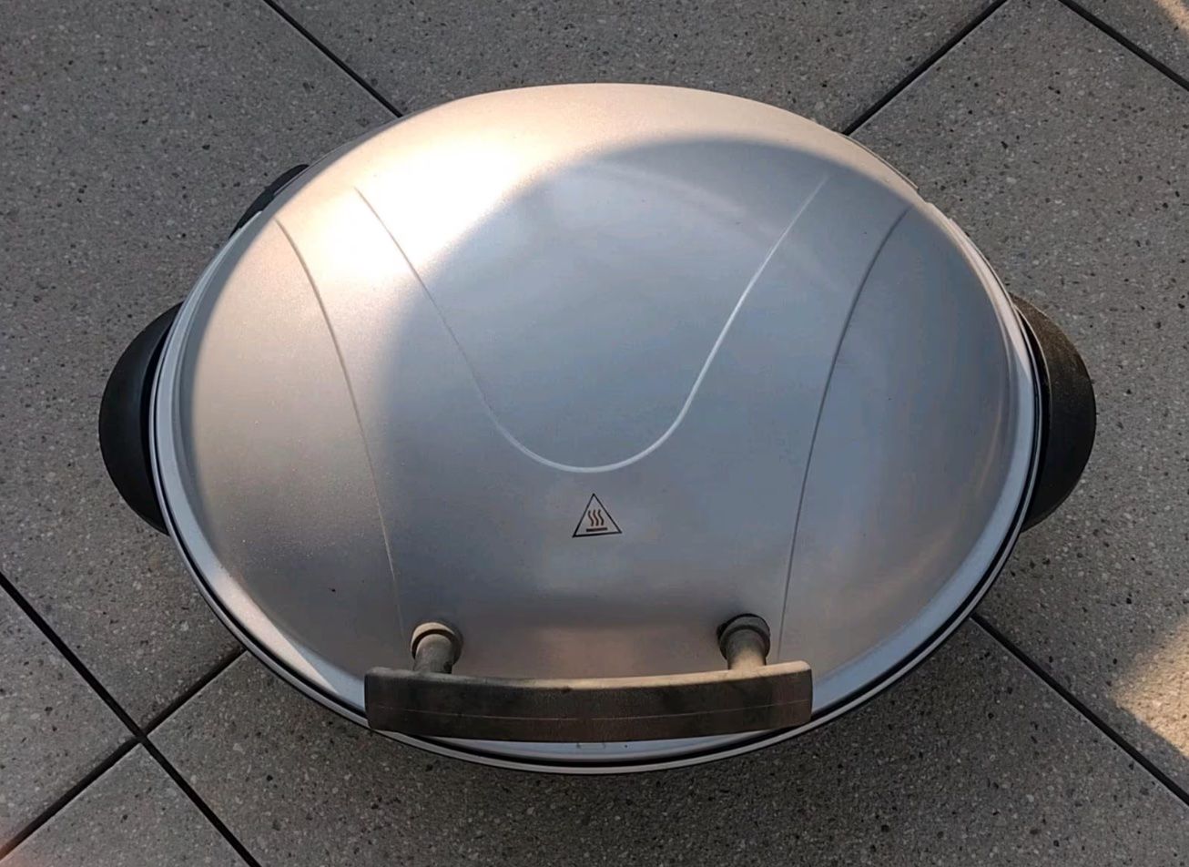 Grills: Tischgrill / Elektrogrill / Kugelgrill – Gebraucht aus Muri AG von iguana-30 1