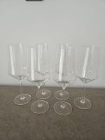 Set mit 6 Rotweingläsern.