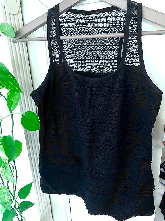 Tops: Schulterfreies Top mit Spitze – Gebraucht aus Zürich von lino07