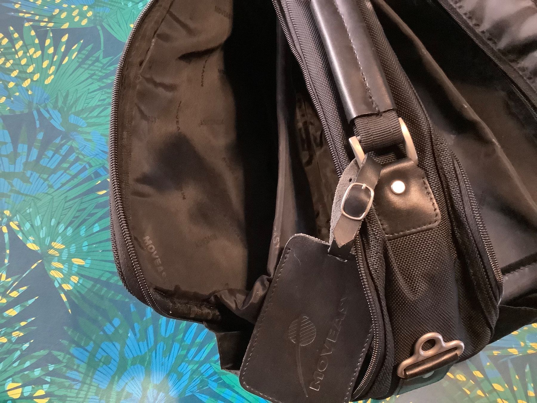 PC: SAC pour ordinateur portable - Comme neuf – Usato da Le Lignon venduto da Gwen77 2
