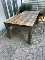 Gartentisch Holz Längsbeschichtet gebrauchter Zustand