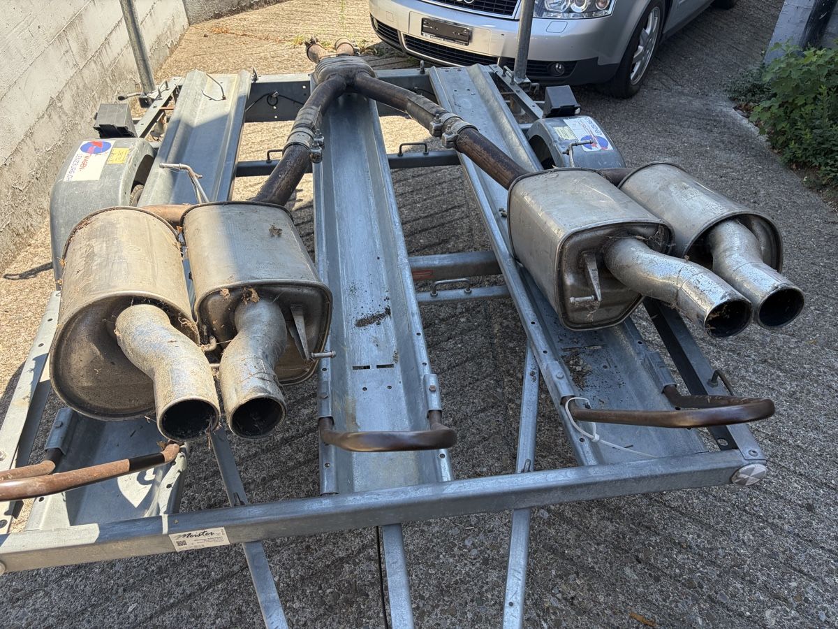 BMW Auspuffanlagen: Bmw M5 E60 Original Auspuffanlage – Gebraucht aus Wettingen von Nici1932