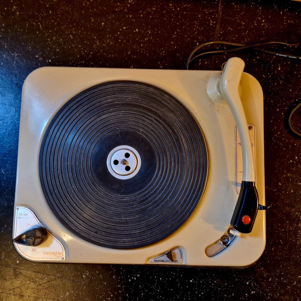 Thorens Giradischi: Plattenspieler Thorens TD 184, No. 1 – Usato da Le Vaud venduto da Balthasar 1