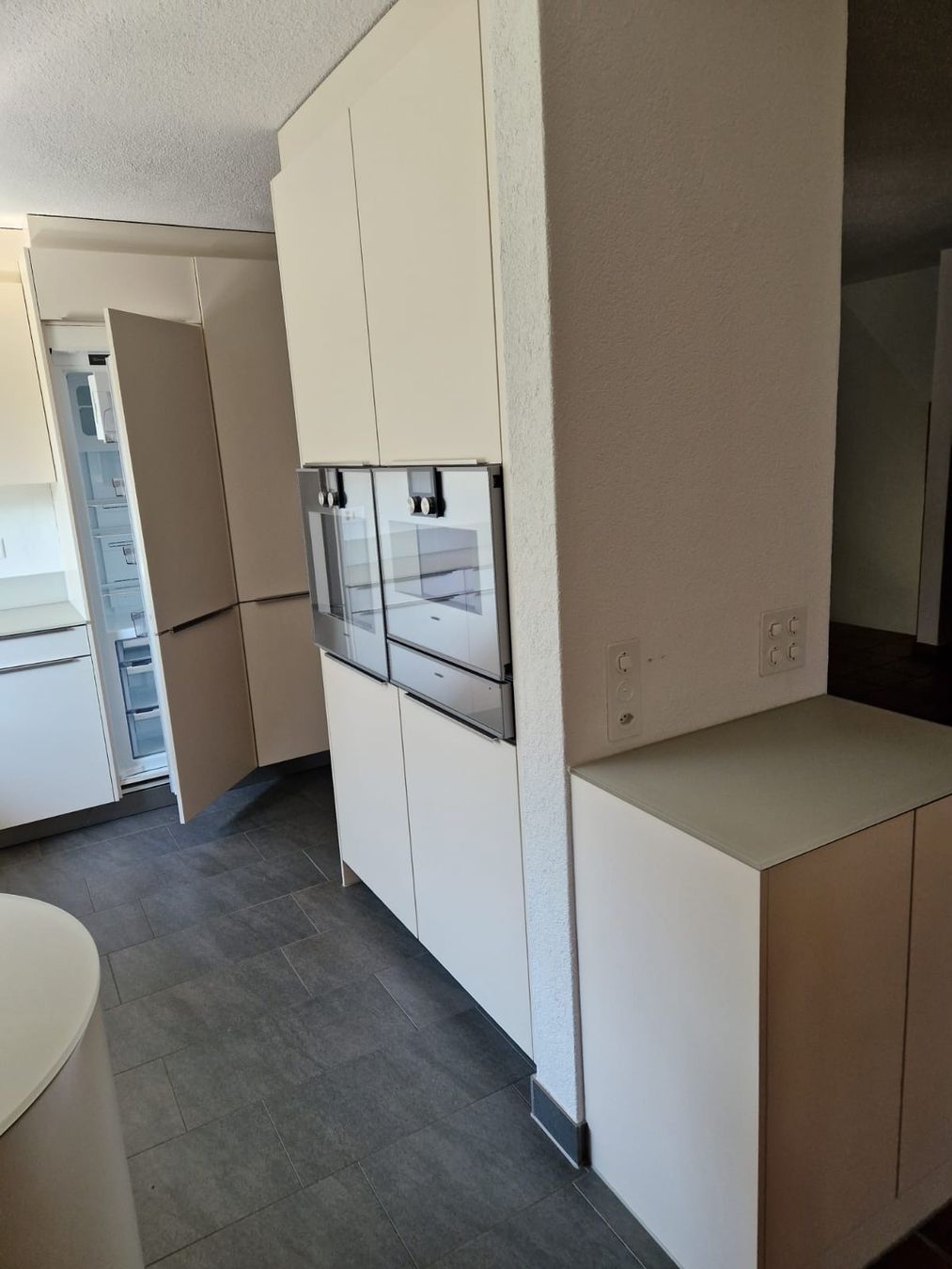 Komplettküchen: Moderne Küche mit Geräten – Gebraucht aus Gais von kernaless 3