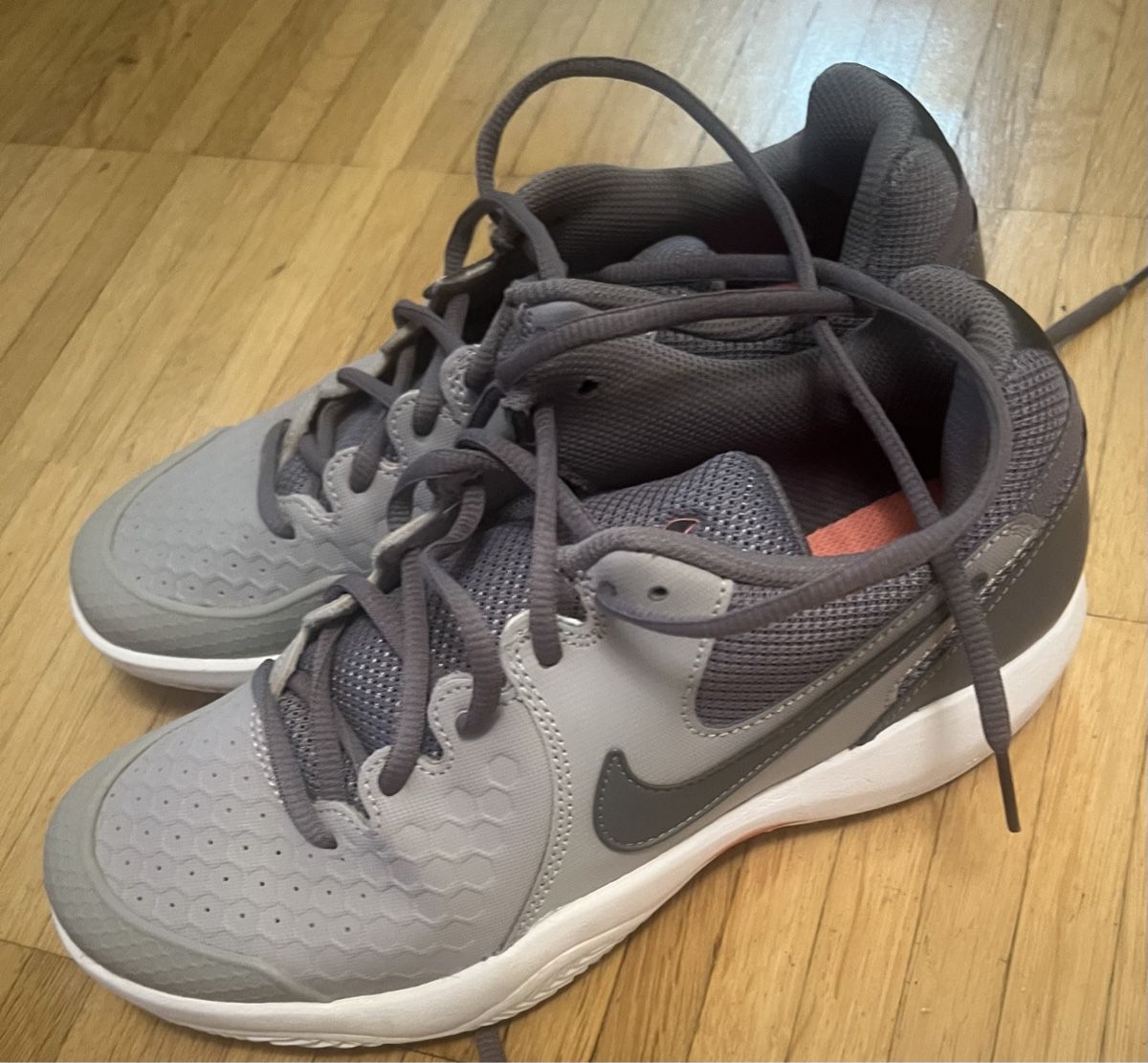 Nike Scarpe da donna: Nike Wmns Air Zoom Resistance – Usato da Opfikon venduto da Luis144 4