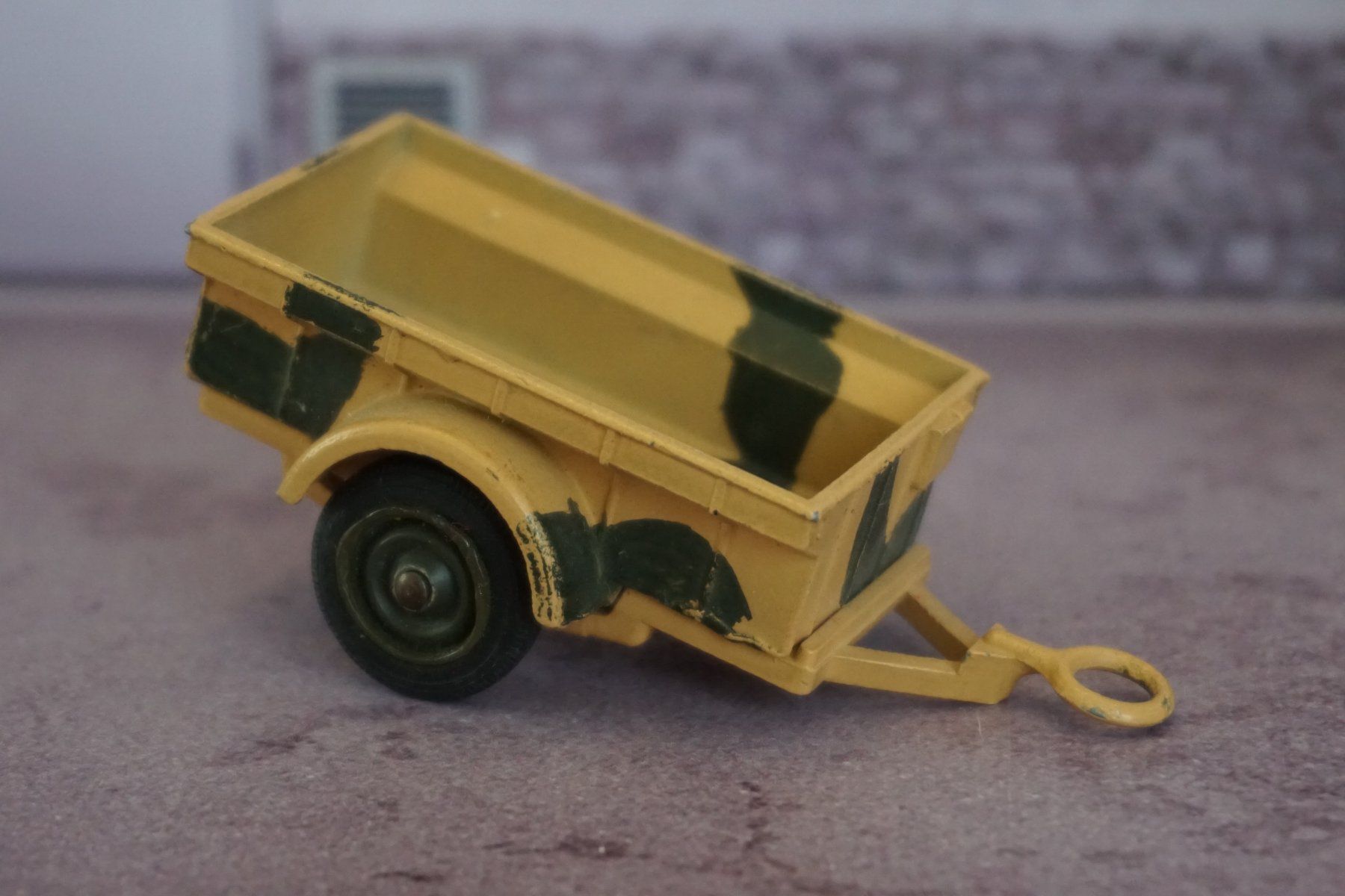 Solido Modellini d'auto: Solido Militär-Anhänger 1:64 COOL !!!!!!!!! – Usato da Reiden venduto da Doppeldecker69