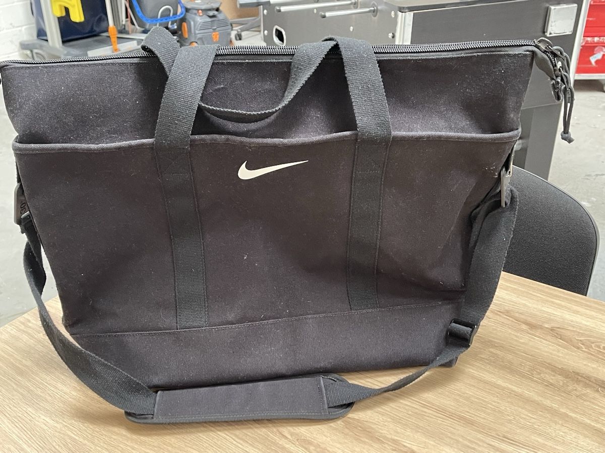 Nike Taschen: Stussy / Nike Tasche selten – Gebraucht aus Zug von zgdunks 1