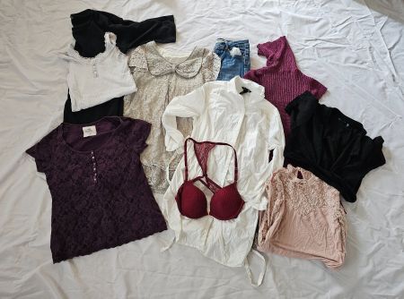 Grosses Paket Gr. S mit viel Spitze und asos