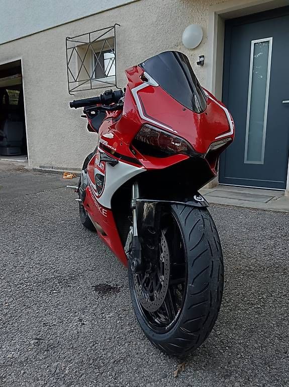 Strasse: Ducati  – Gebraucht aus Neuchâtel von Mitchi28 2